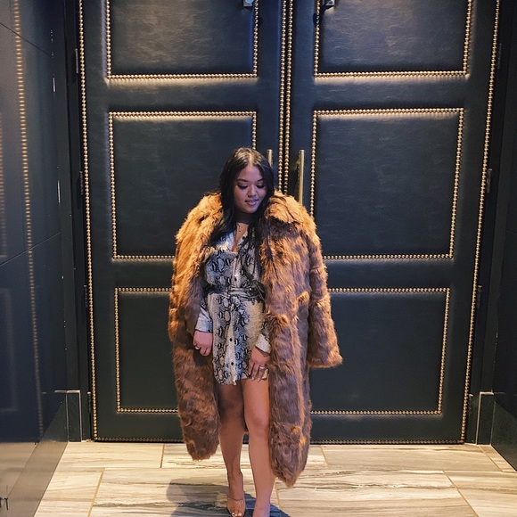 Dress - Picture 5 of 5